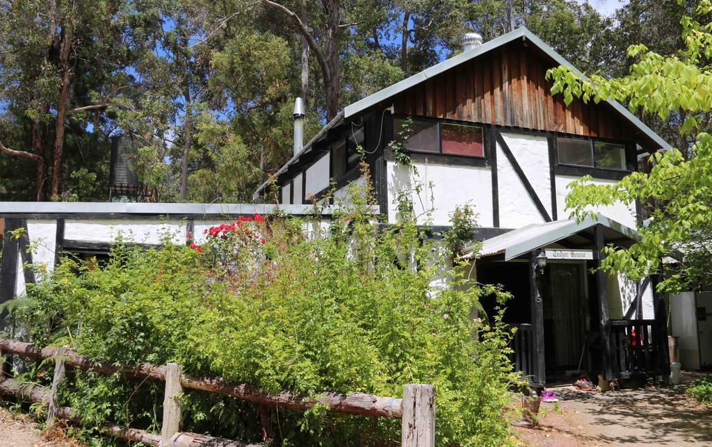 Beedelup House Cottages Pemberton Room photo